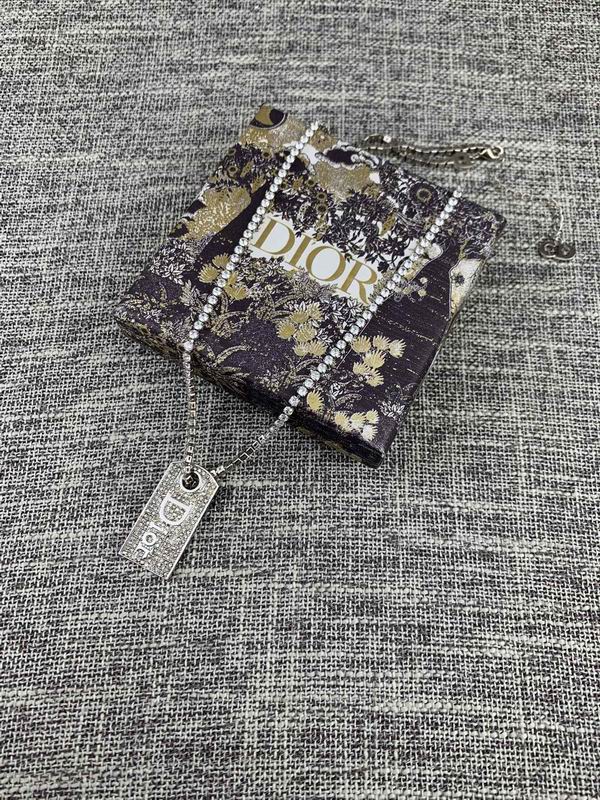 Dior Necklace 05lyr541